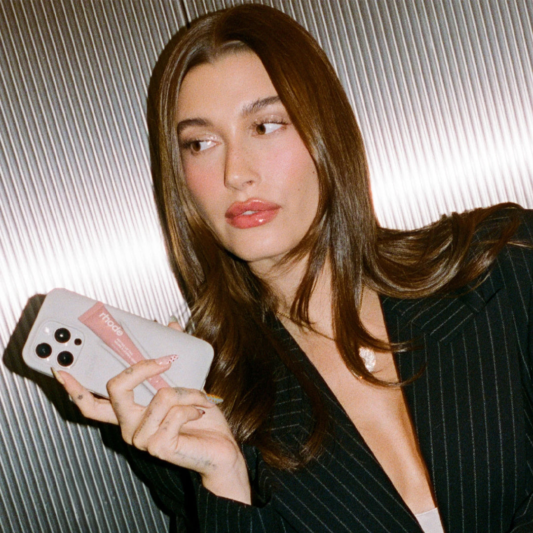 Rhode Lipstick Phone
Case + Lipstick
Combo